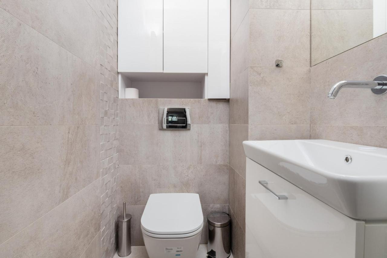 Gdanska Two-Bedroom Apartment Brzezno Beach By Noclegi Renters ภายนอก รูปภาพ